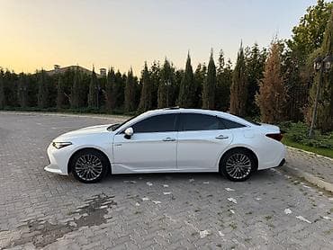 tayota karina e: Toyota Avalon: 2020 г., 2.5 л, Вариатор, Гибрид, Седан — 3