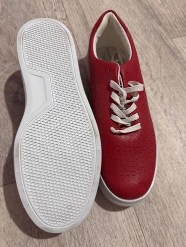 искры для обуви: Мужские кроссовки, 42, Новый, цвет - Красный, Самовывоз — 2