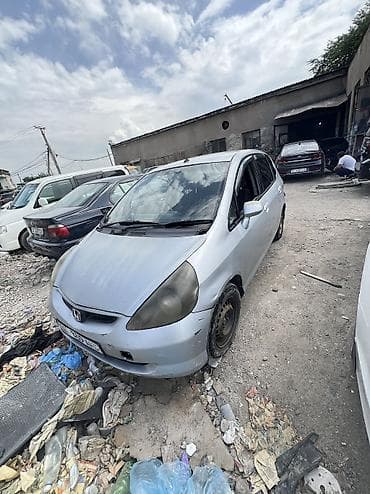 багаж фит: Honda Fit: 2002 г., 1.3 л, Вариатор, Бензин, Хэтчбэк — 6