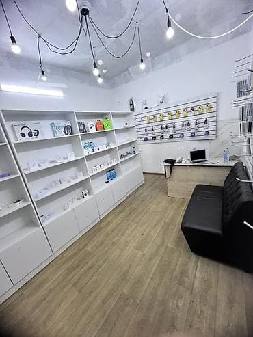 магазин электронных сигарет: Магазин, В жилом доме, 15 м² Действующий, С оборудованием, Отдельный вход, 1 линия, Склад — 1