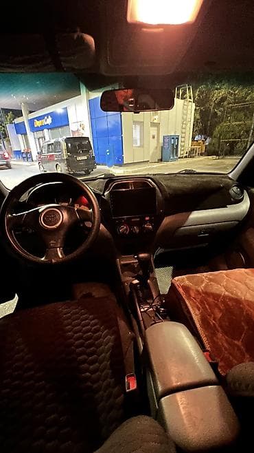 Продажа авто: Toyota RAV4: 2003 г., 2 л, Автомат, Бензин, Кроссовер — 3