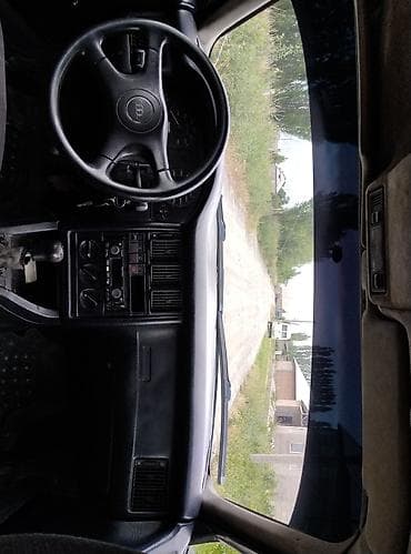 моно впрыск 1 8: Audi 80: 1992 г. — 5