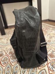 фудболка шорта: Продаю рюкзак От Celvin Klein Jeans В черном цвете Универсальный — 2