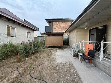 Продажа домов: 🔥 Срочно продаётся дом в районе Ак Ордо 3 🏡 Дом построен из — 8