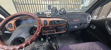 Унаа сатуу: Hyundai Porter: 2000 г., 2.5 л, Кол менен иштөөчү, Дизель — 4