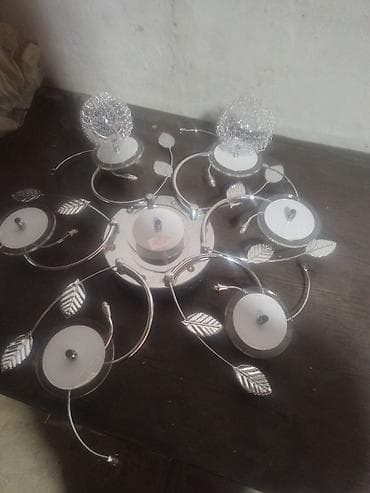 Освещение: Люстра потолочная, новая. Требуется самостоятельная сборка В коробке — 1