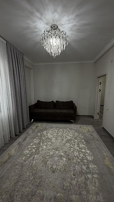 сдаётся квартира в джале: Сдаётся посуточно — просторная квартира с видом на Сулайман-Тоо! 🏡✨ 📍 — 2