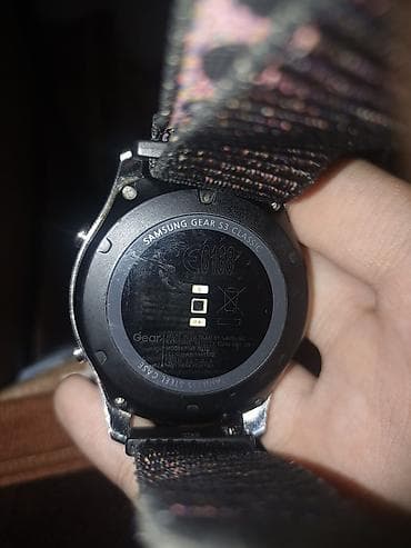 Смарт-часы: Продам Samsung Gear S3 Classic. Держит заряд нормально, всё работает — 2