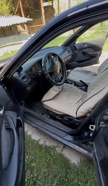 Транспорт: Honda Accord: 1993 г., 2 л, Кол менен иштөөчү, Бензин, Седан — 3