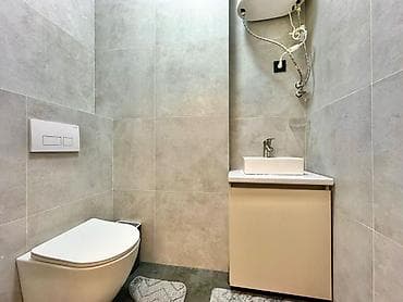 Батирлер: 2 бөлмө, Менчик ээси, Чогуу жашоосу жок, Толугу менен эмереги бар — 10