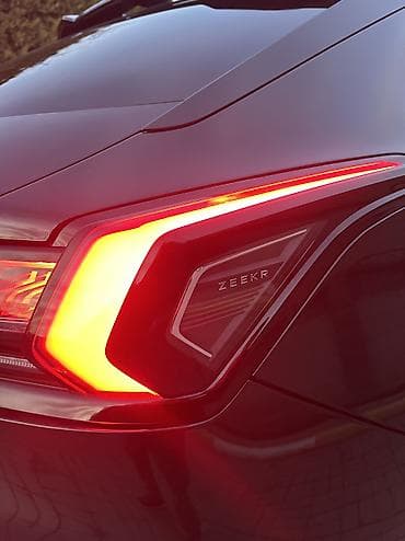 will cypha: Zeekr 001: | 2023 г. Седан — 7