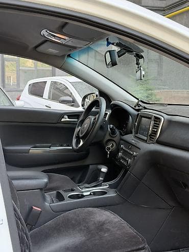 kia кроссовер: Kia Sportage: 2017 г., 2 л, Кроссовер — 5