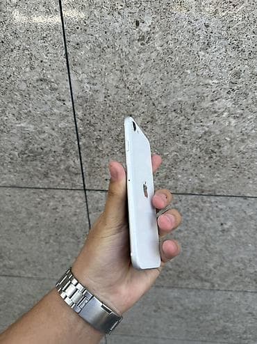type s: IPhone SE 2020, Б/у, 64 ГБ, White Titanium, В рассрочку, 89 % — 2