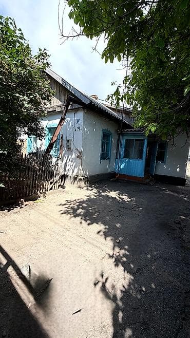 участо: 🏡 Продаётся дом в Селекции 📍 Участок: 15 соток, правильной формы, дом — 5