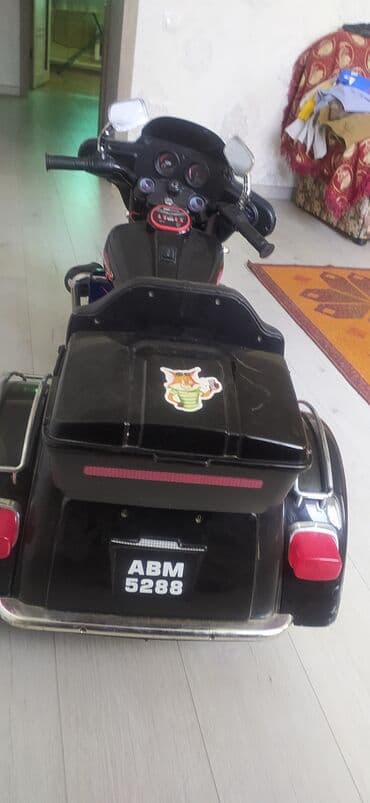 продаю связи с переездом: Состояние идеал,приобретен к зиме,катался очень мало, ребенок — 3