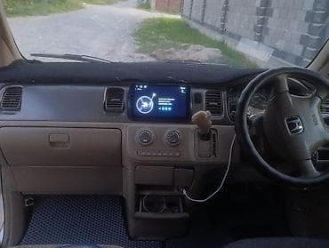 step vagon: Honda Stepwgn: 2002 г., 0.2 л, Автомат, Бензин, Минивэн — 4