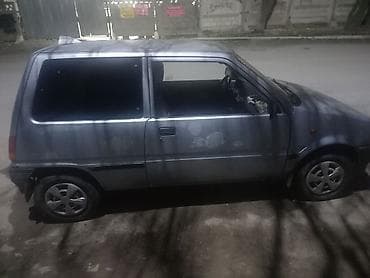 Daihatsu Cuore: 1988 г., 0.8 л, Механика, Бензин, Хэтчбэк