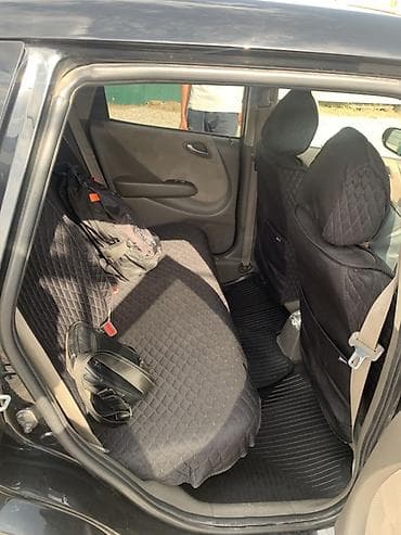 Продажа авто: Honda Fit: 2004 г., 1.5 л, Автомат, Бензин, Хэтчбэк — 7