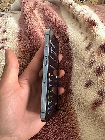 айфон г ош: IPhone 13 Pro, Серебристый — 3