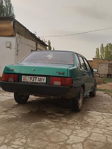 Унаа сатуу: ВАЗ (ЛАДА) 21099: 2001 г., 1.5 л, Кол менен иштөөчү, Бензин, Седан — 2
