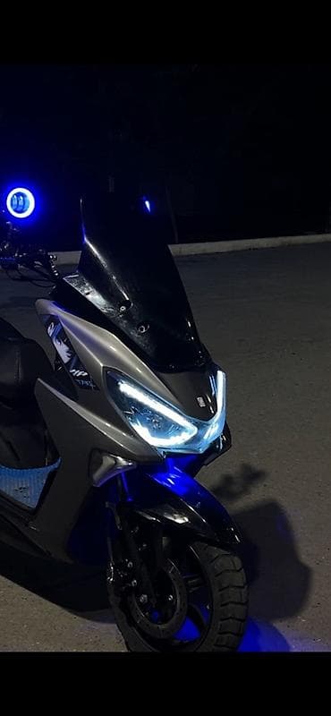 bmb 39: Скутер (макси-скутер класс) с комплектом аксессуаров. Основные — 4