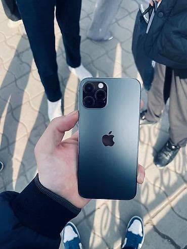 poco 12: IPhone 12 Pro, Б/у, 128 ГБ, Черный, Защитное стекло, Чехол, 78 % — 2
