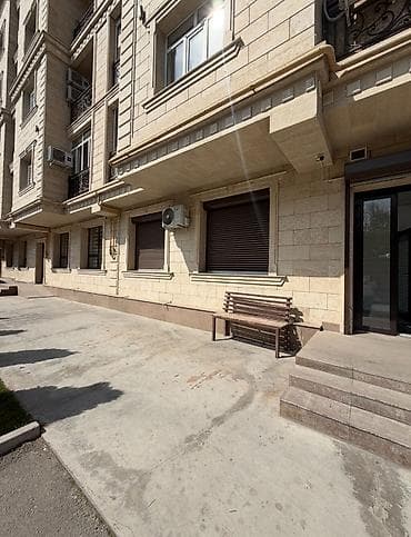 некая: Аренда офисов, 300 м², В жилом комплексе, С отдельной кухней, С оборудованием, С отдельным входом — 2