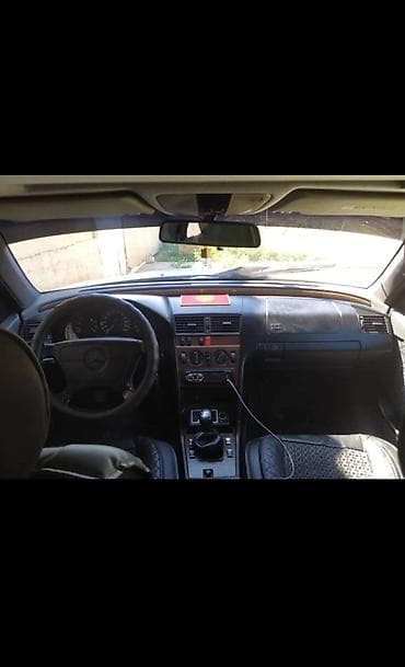 степ эреф 1: Mercedes-Benz C-Class: 1993 г., 1.8 л, Кол менен иштөөчү, Бензин, Седан — 4