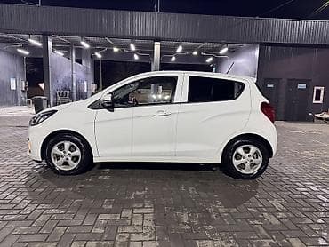 smart car: Chevrolet Spark: 2018 г., 1 л, Вариатор, Бензин, Хэтчбэк — 5