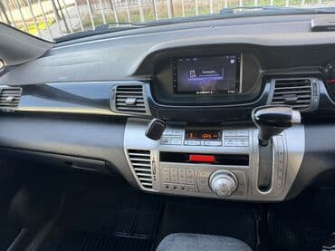 выкуп авто нексия: Honda Edix: 2004 г., 2 л, Автомат, Бензиновая, Минивэн — 8
