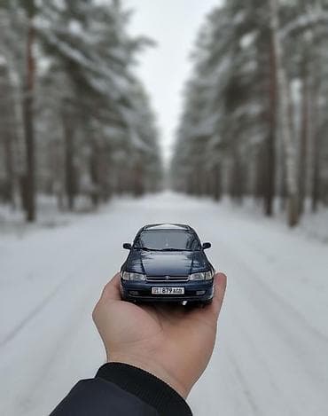 Toyota Carina E: 1994 г., 1.6 л, Механика, Бензин, Седан