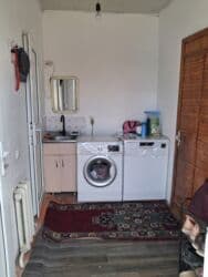 продаю дом город бишкек: Дом, 50 м², 3 комнаты, Собственник — 4