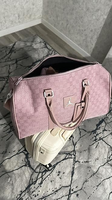 JORDAN -спортивная сумка
Оригинал- идет с документами at lalafo.kg JORDAN -спортивная сумка
Оригинал- идет с документами