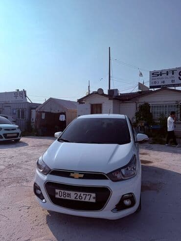авто в долг: Chevrolet Spark: 2017 г., 1 л, Автомат, Бензин, Хэтчбэк — 2
