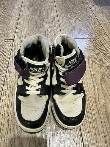 на сапог: Набор детской обуви (четыре пары): 1) Туфли-лоферы, черные, лаковые - — 6