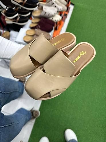 женские летние комбинезоны: Женские мюли/сланцы с перекрёстными ремнями - Модель: AOREN (логотип — 2