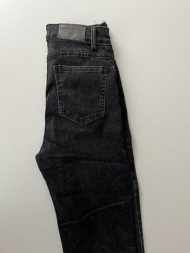 Джинсы: Черные джинсы-клёш - Фасон: расклёшенные от колена, классическая — 2