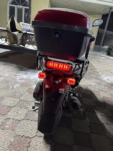 мопед танк цена: Макси-скутер Tank, 180 куб. см, Бензин — 8