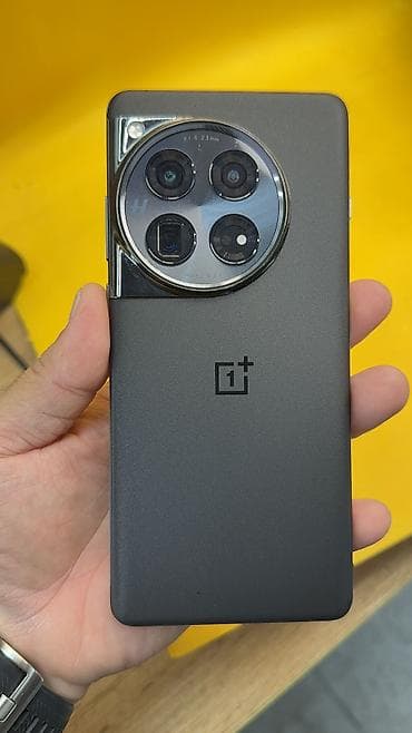 one plus 7: OnePlus 12, Б/у, 1 ТБ, 2 SIM — 2
