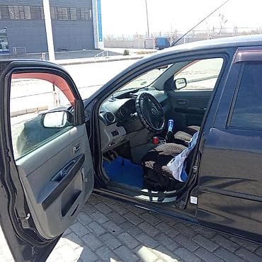 бу чехлы: Mazda Demio: 2005 г., Ручные, Хэтчбэк — 5