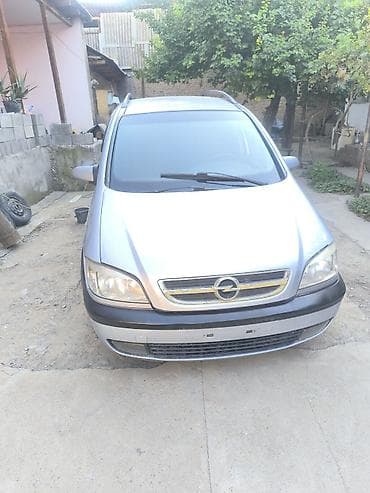 Opel Zafira: 2002 г., 1.8 л, Механика, Газ, Минивэн — 2