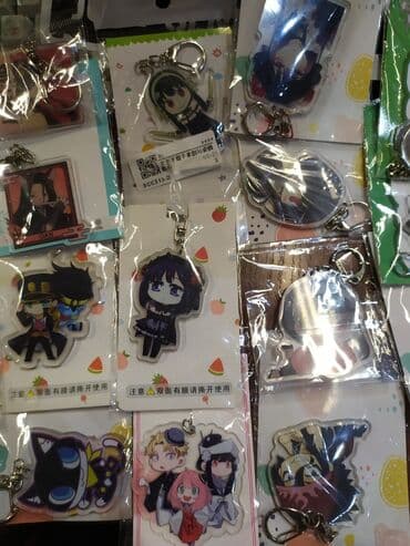 модный современные кыргызские национальные платья: Продаю брелоки из различных анимэ находимся в торговом центре Бишкек — 2