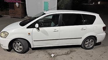 Toyota Avensis Verso: 2002 г., 2 л, Механика, Дизель, Минивэн — 6