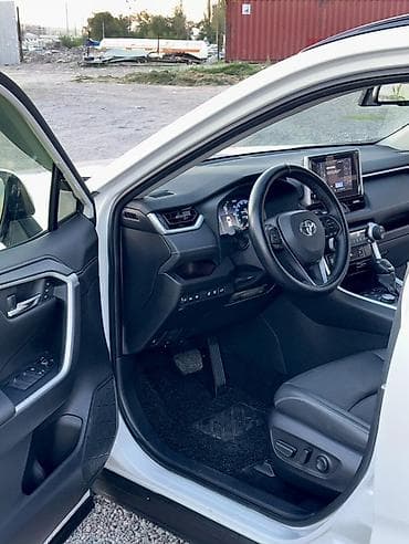е 211: Toyota RAV4: 2023 г., 2.5 л, Вариатор, Гибрид, Кроссовер — 9