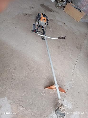 без двиготеля: Бензотриммер ОРЁЛ 52CC - Тип: бензиновая мотокоса (триммер) - Объем — 6