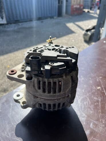 не рабочий генератор: Генератор Volkswagen Б/у, Оригинал, Япония — 3