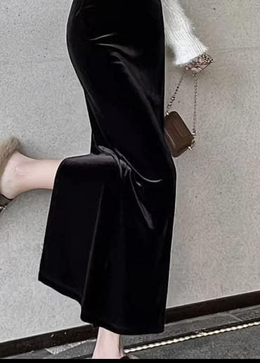 Юбка, Модель юбки: Прямая, Макси, Трикотаж, По талии, С вырезом at lalafo.kg Юбка, Модель юбки: Прямая, Макси, Трикотаж, По талии, С вырезом