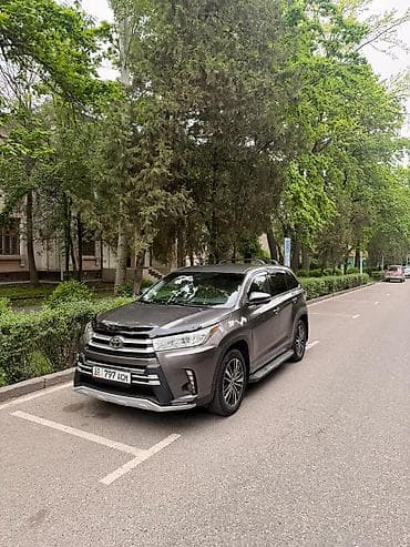 Toyota Highlander: 2019 г., 3.5 л, Автомат, Бензин, Кроссовер