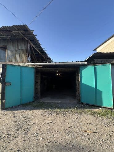 гараж кирпичный: 20 м², Кирпичный | Подвал, погреб — 2