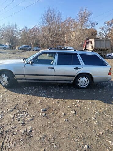 подкачки: Mercedes-Benz E-Class: 1988 г., 2.3 л, Автомат, Бензин, Универсал — 2